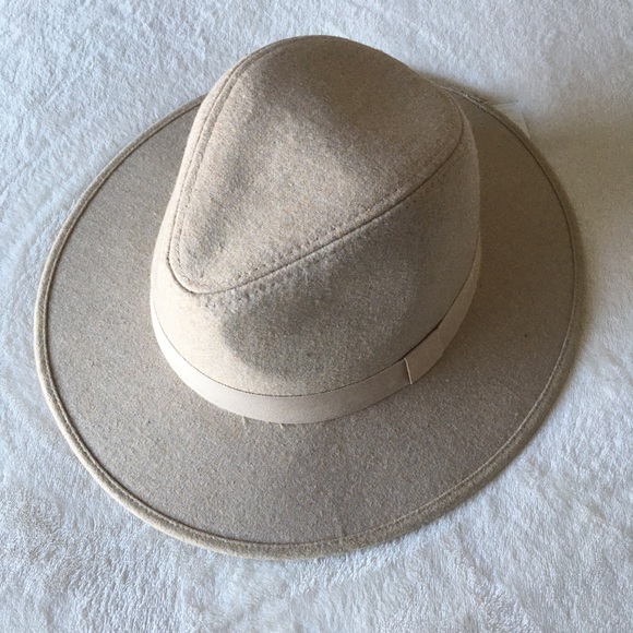 Taupe fedora hat - Picture 2 of 3